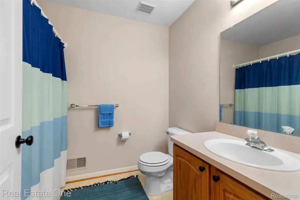 22745 Coachlight Circle Taylor City MI 48180