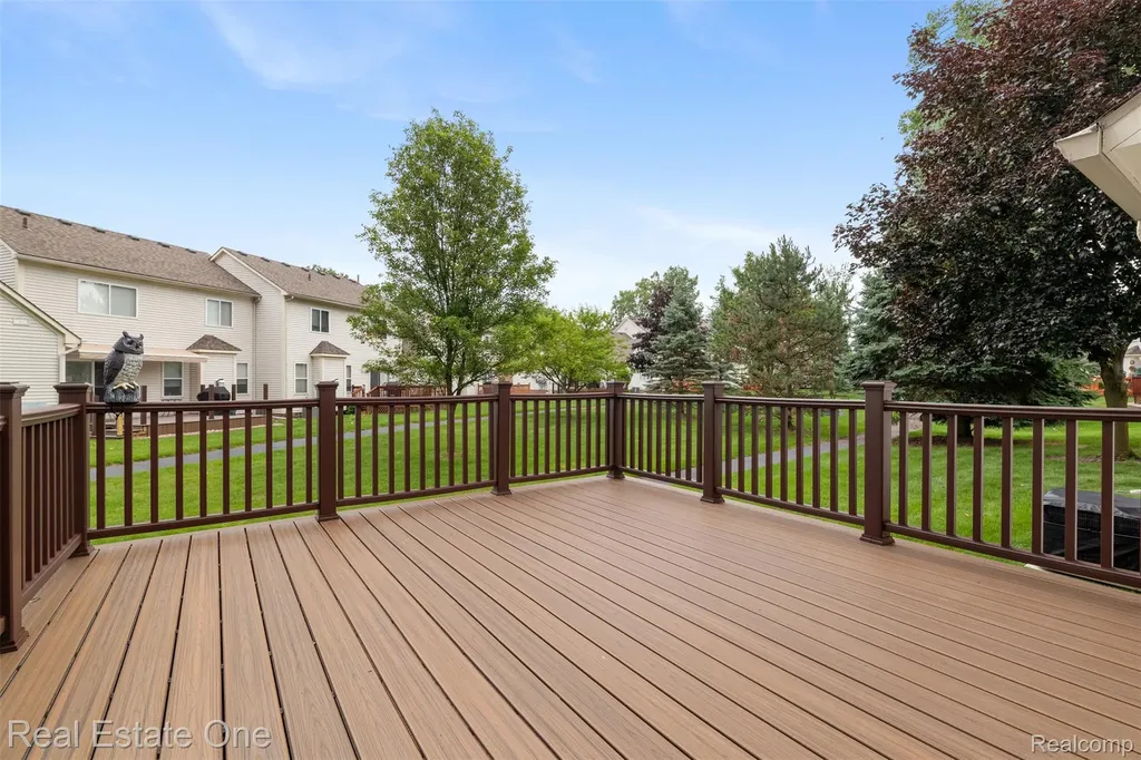 22745 Coachlight Circle Taylor City MI 48180