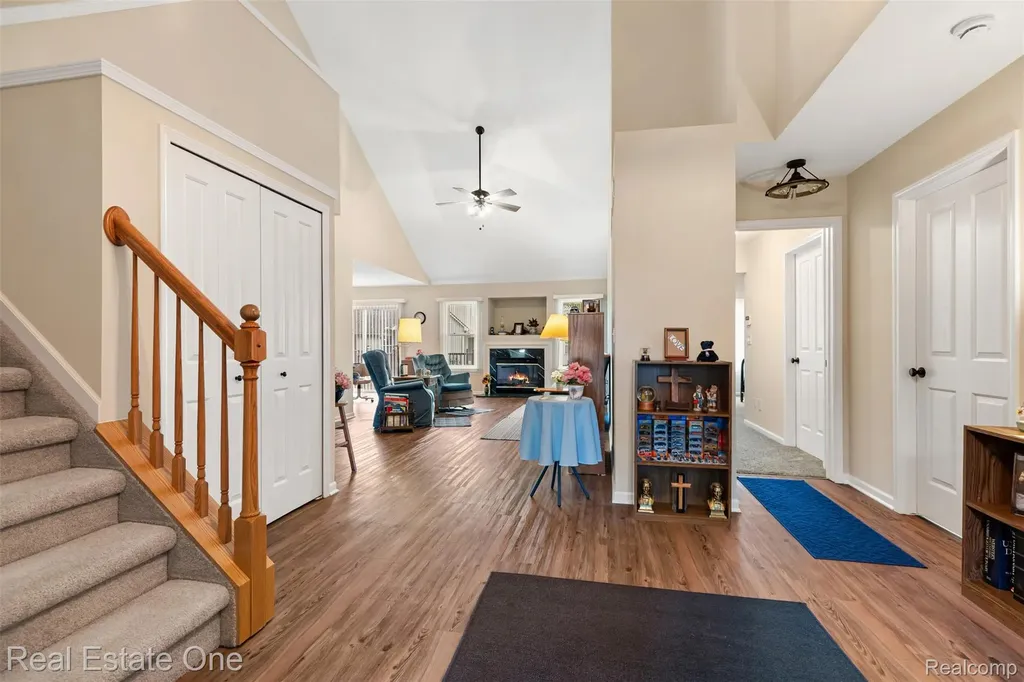 22745 Coachlight Circle Taylor City MI 48180