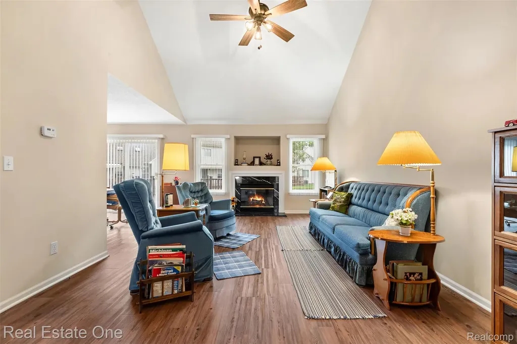 22745 Coachlight Circle Taylor City MI 48180
