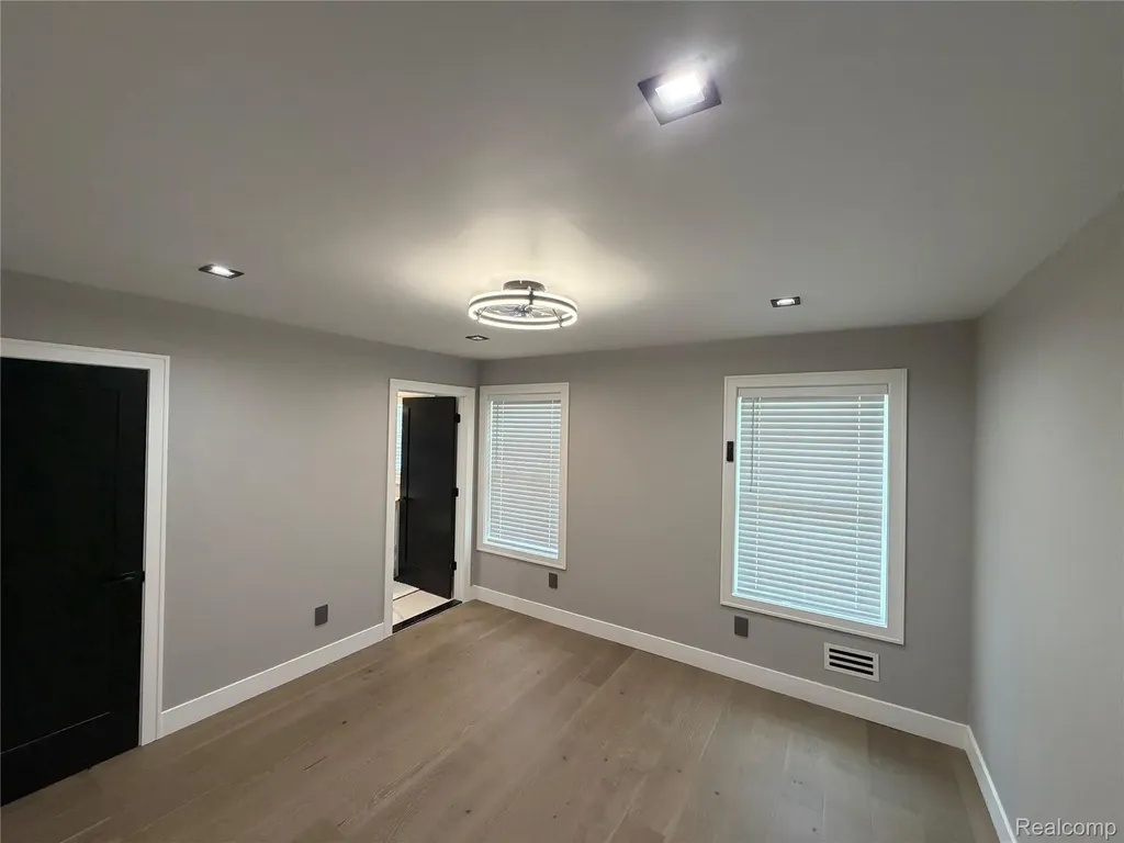 561 E Walled Lake Drive Walled Lake City MI 48390