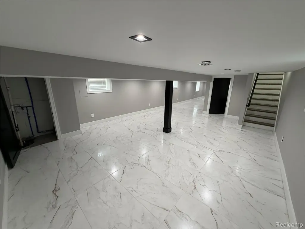 561 E Walled Lake Drive Walled Lake City MI 48390