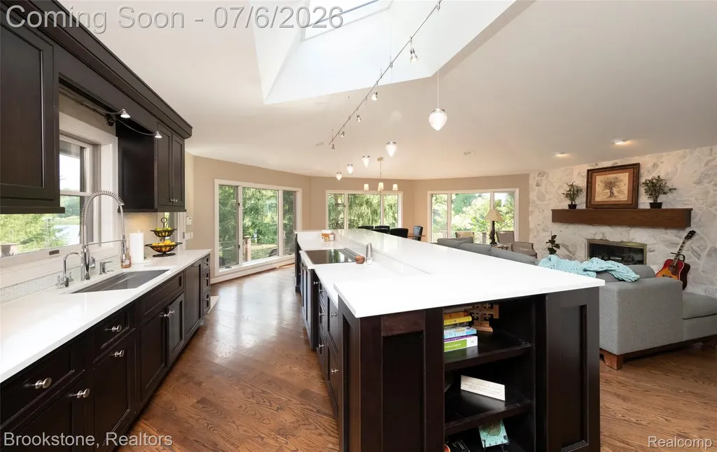 7215 Deer Lake Court Independence Charter Township MI 48346