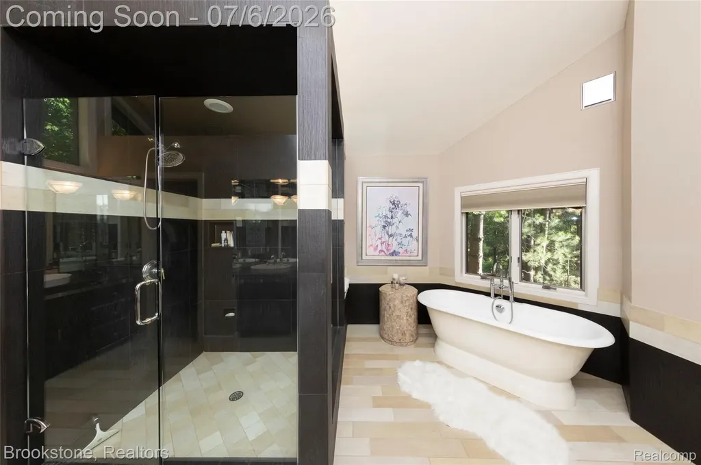 7215 Deer Lake Court Independence Charter Township MI 48346