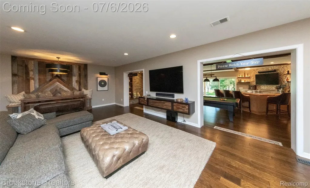 7215 Deer Lake Court Independence Charter Township MI 48346