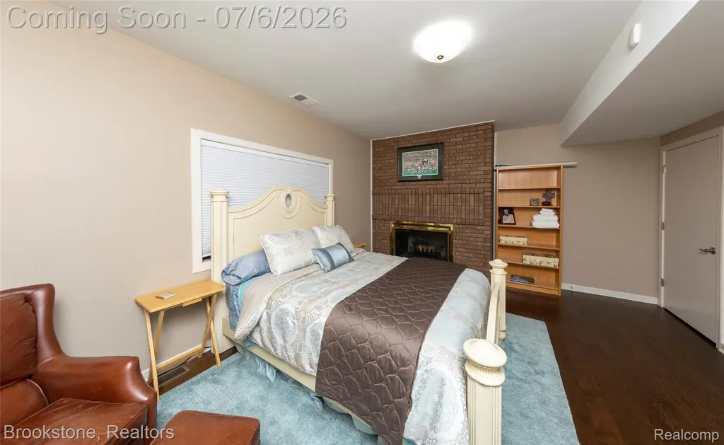 7215 Deer Lake Court Independence Charter Township MI 48346