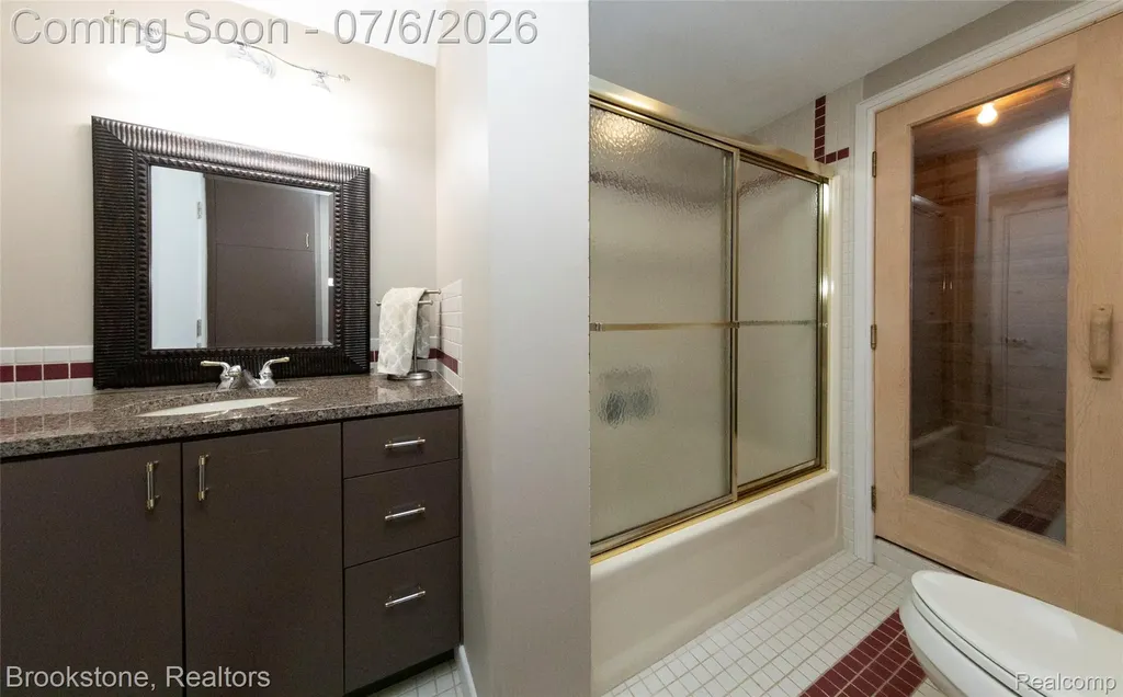 7215 Deer Lake Court Independence Charter Township MI 48346