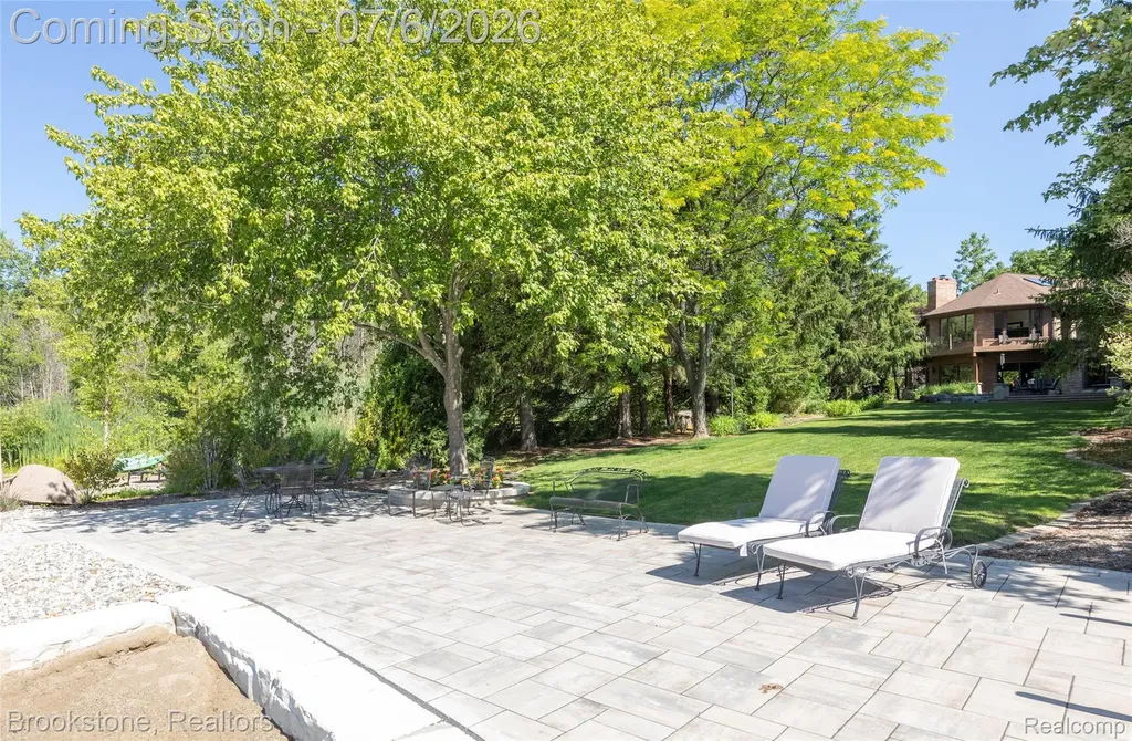 7215 Deer Lake Court Independence Charter Township MI 48346