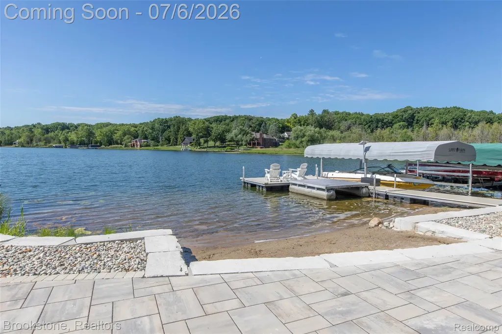 7215 Deer Lake Court Independence Charter Township MI 48346