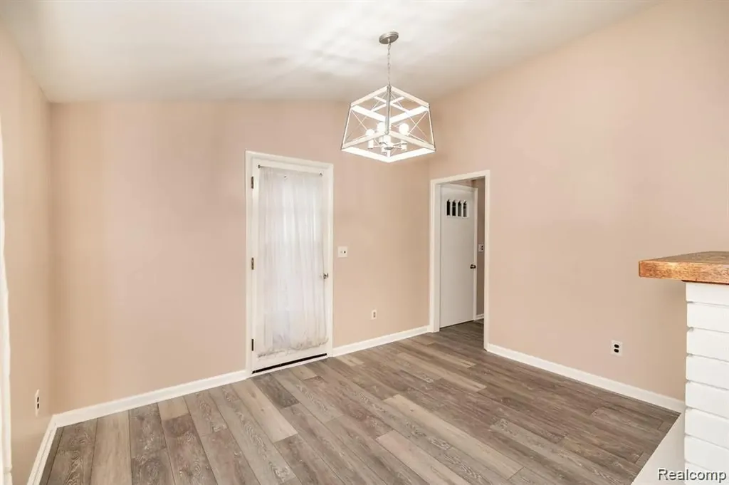 1239 Ashover Drive Bloomfield Charter Township MI 48304