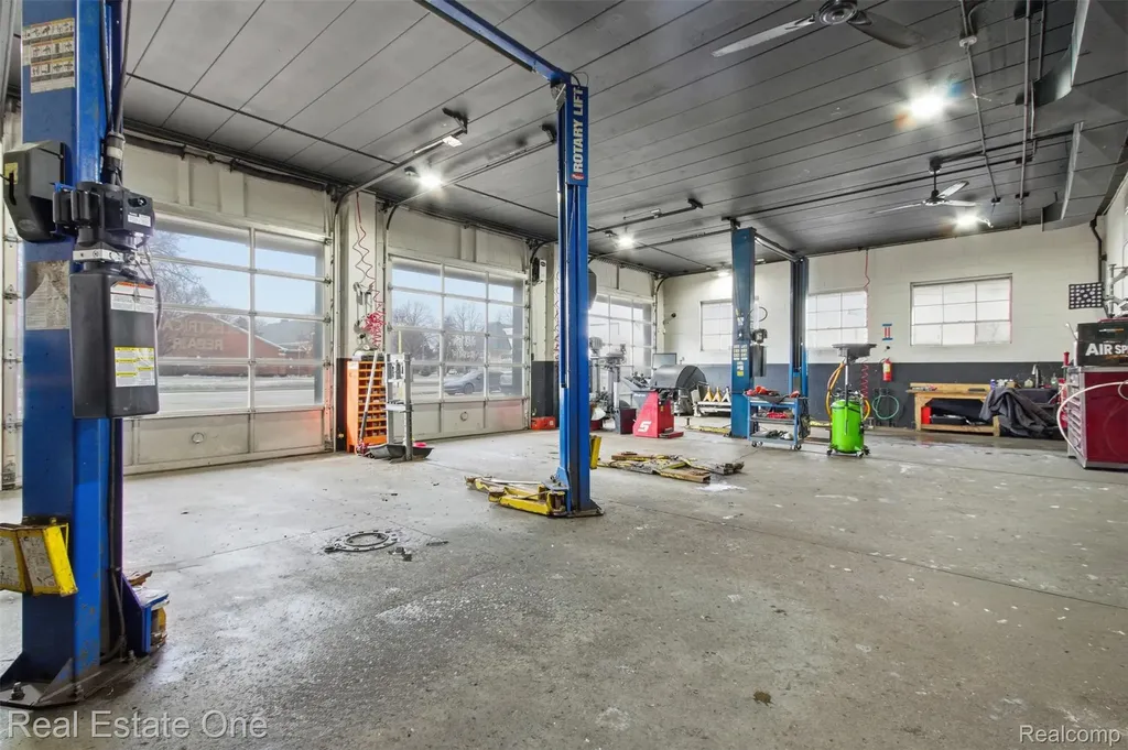 22900 Greater Mack Avenue St. Clair Shores City MI 48080