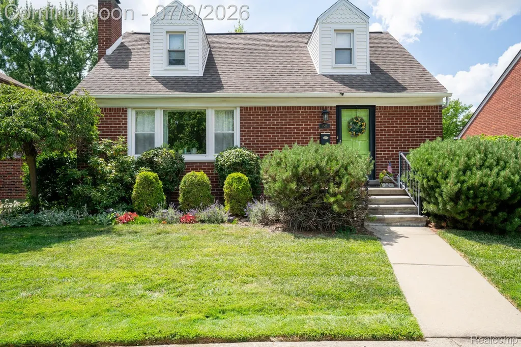 1588 11th Street Wyandotte City MI 48192