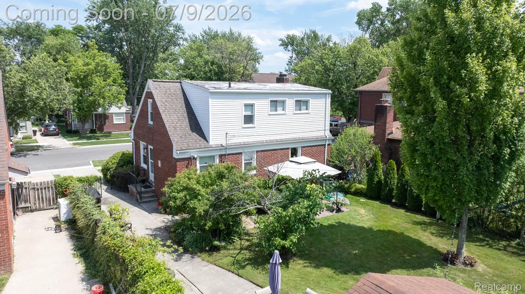 1588 11th Street Wyandotte City MI 48192