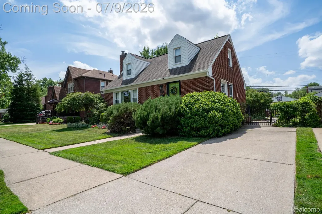1588 11th Street Wyandotte City MI 48192