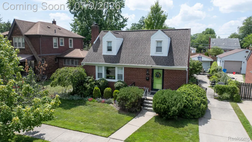 1588 11th Street Wyandotte City MI 48192