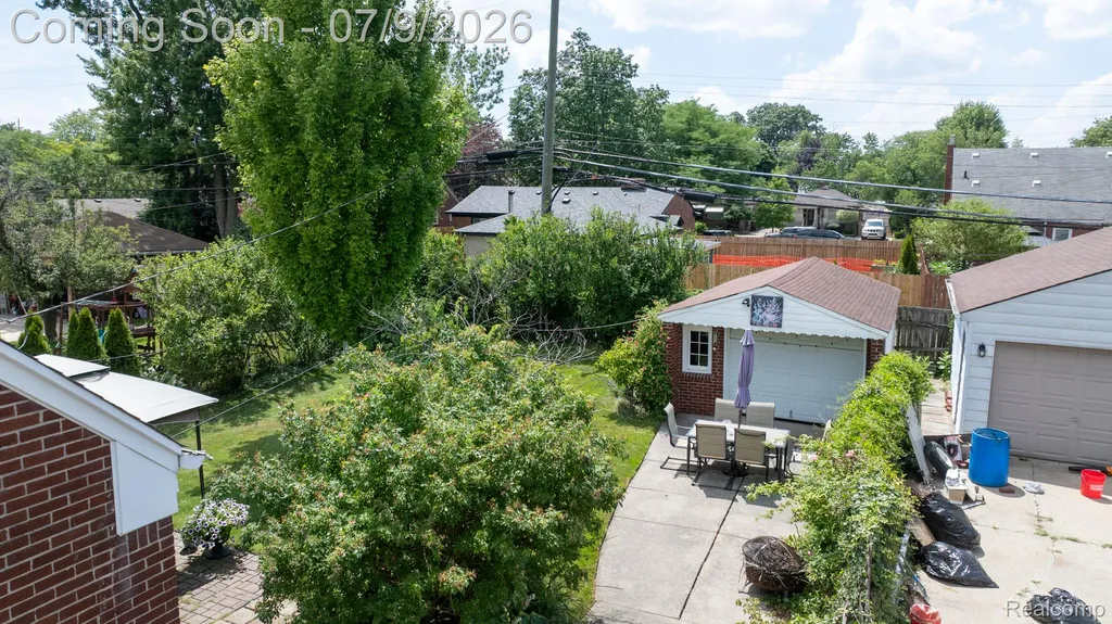 1588 11th Street Wyandotte City MI 48192