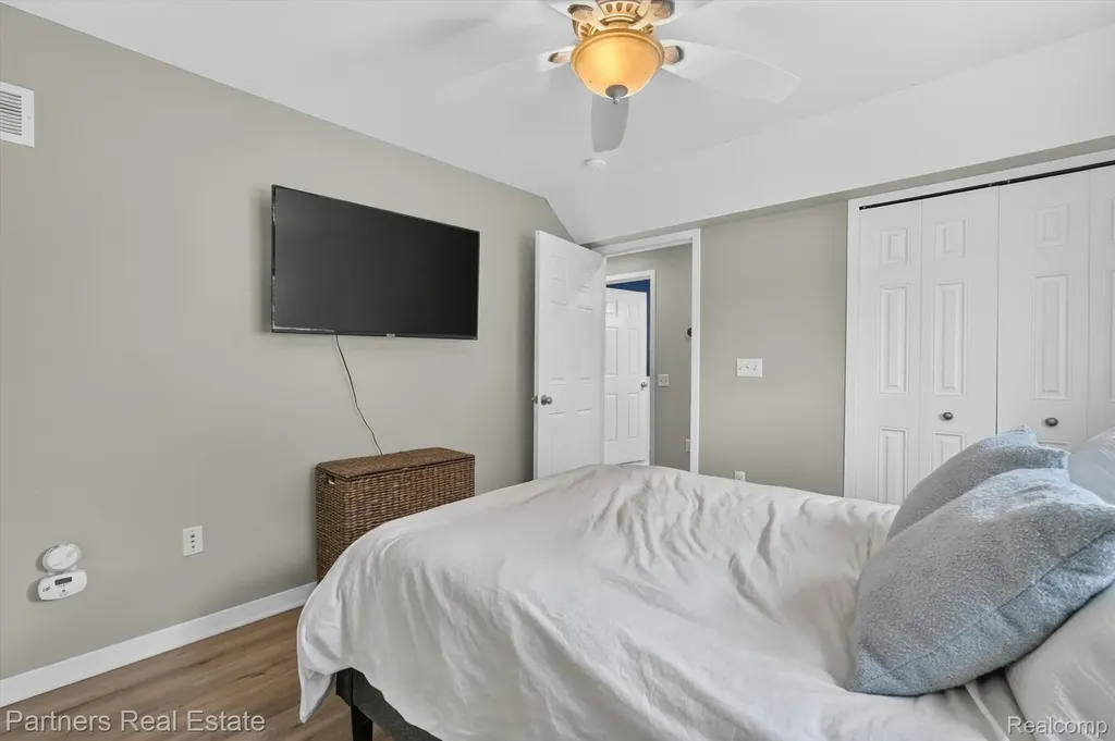 425 S 7th Street Brighton City MI 48116