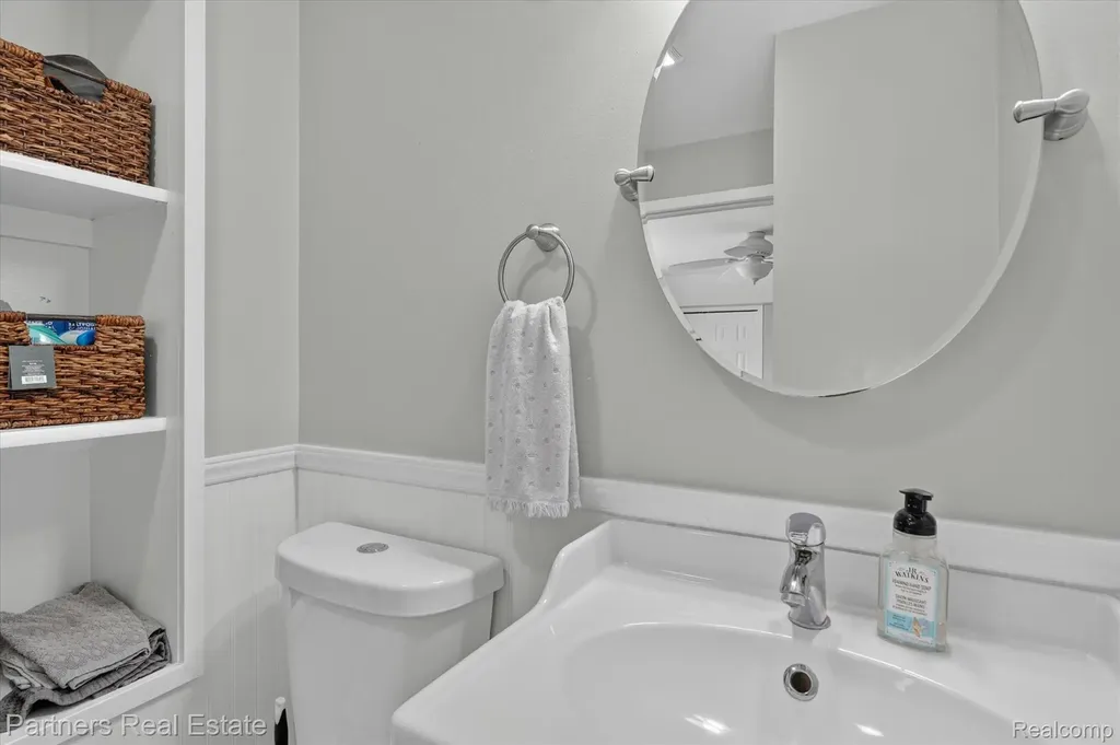425 S 7th Street Brighton City MI 48116