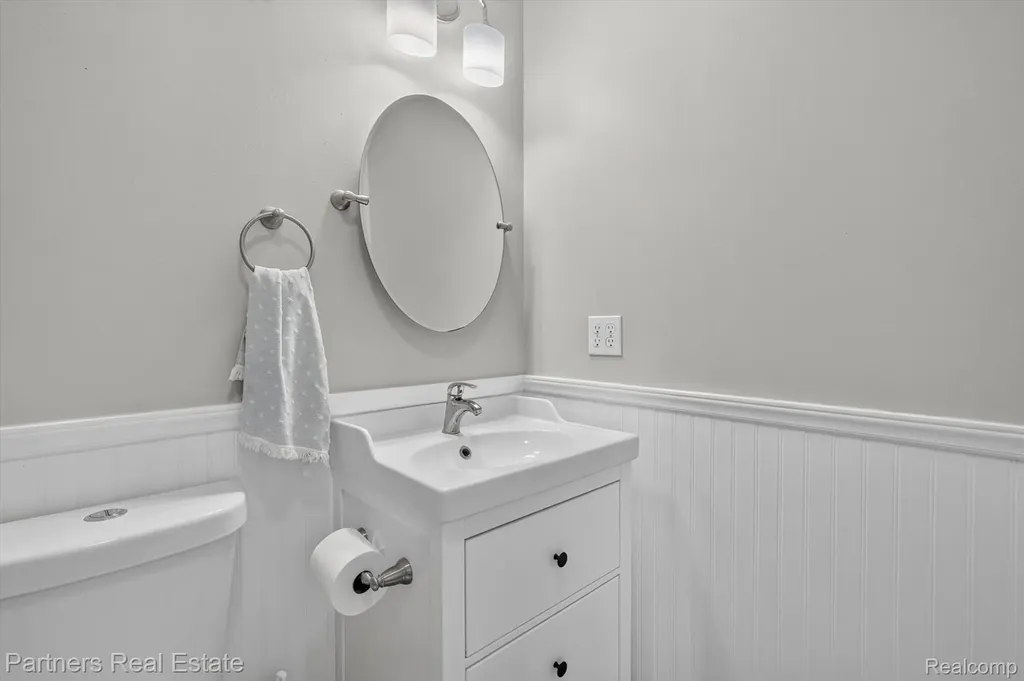425 S 7th Street Brighton City MI 48116