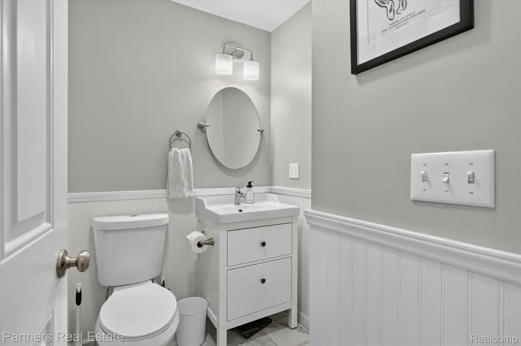 425 S 7th Street Brighton City MI 48116
