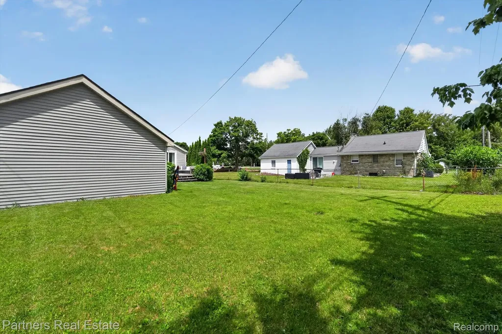 425 S 7th Street Brighton City MI 48116