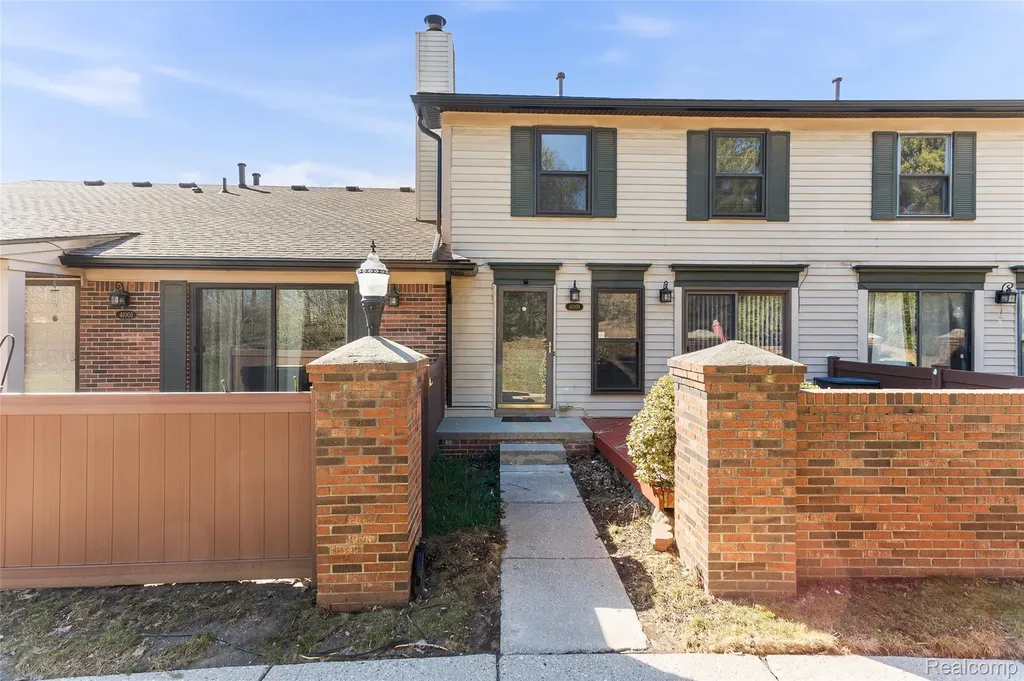 41009 Southwind Drive Canton Charter Township MI 48188