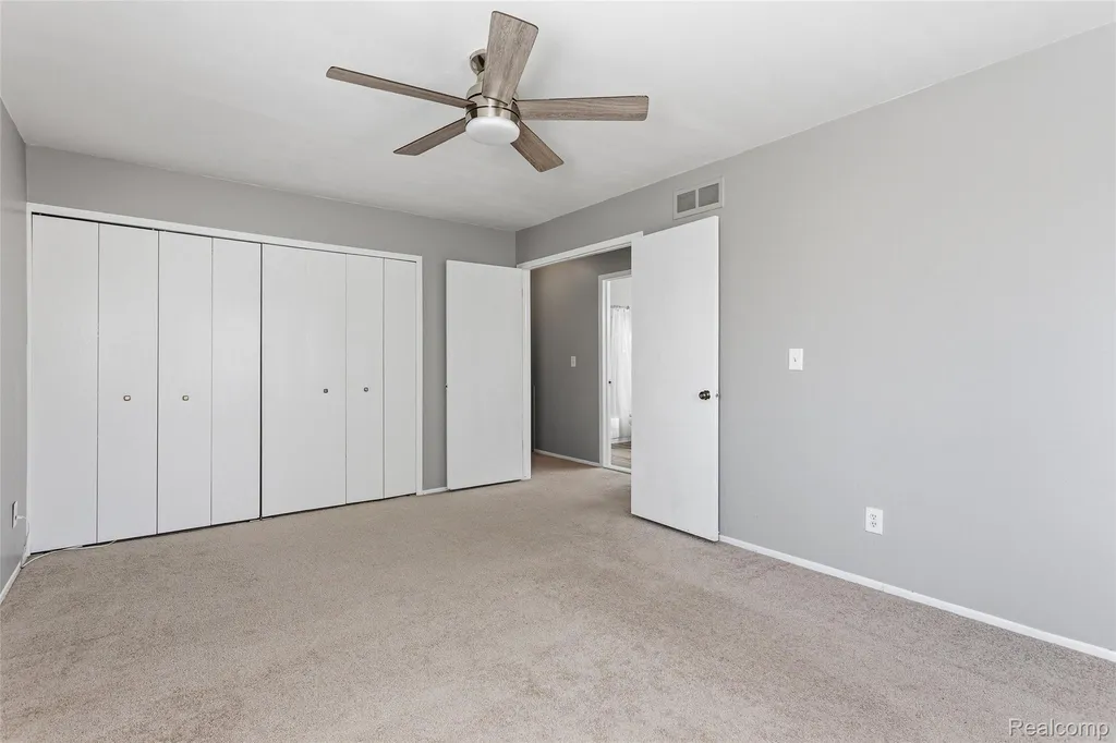 41009 Southwind Drive Canton Charter Township MI 48188