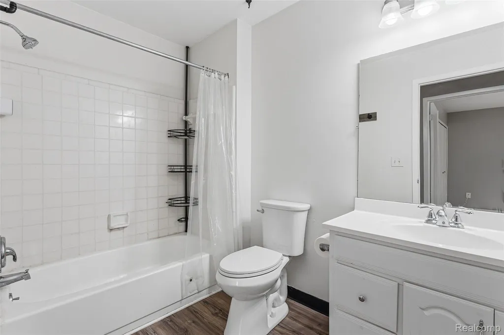 41009 Southwind Drive Canton Charter Township MI 48188