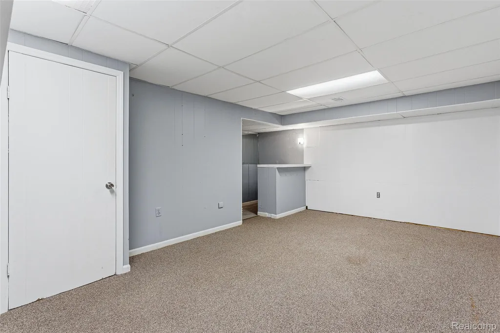 41009 Southwind Drive Canton Charter Township MI 48188