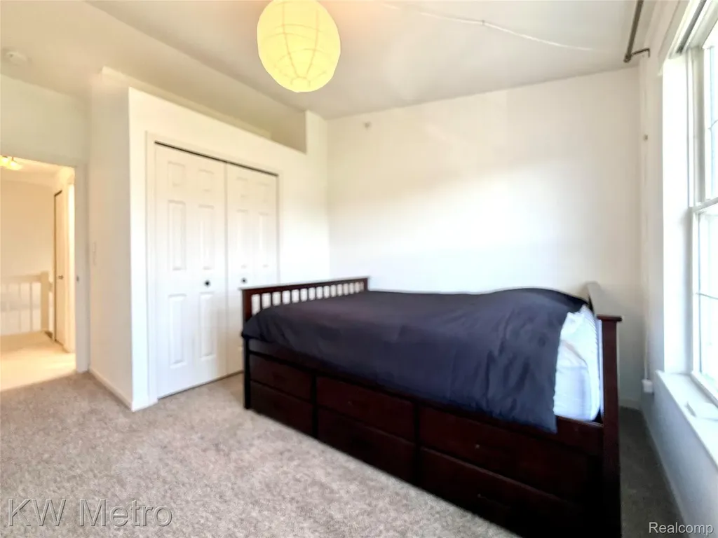 1870 Lindsay Lane Ann Arbor City MI 48104