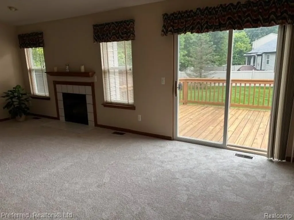 9153 Lakewood Drive Northfield Township MI 48189