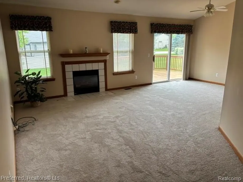 9153 Lakewood Drive Northfield Township MI 48189