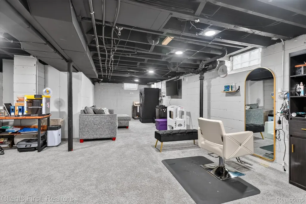 14242 Foch Street Livonia City MI 48154