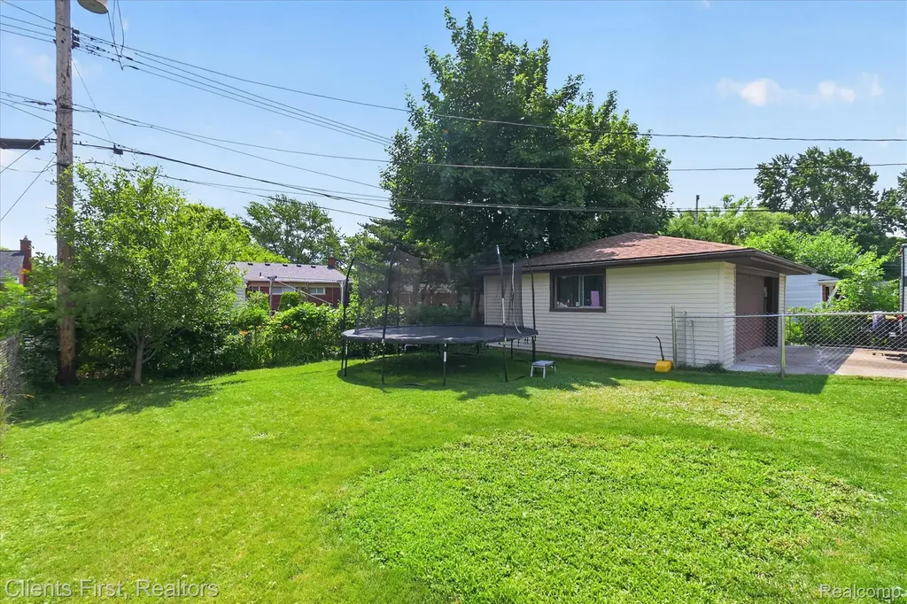 14242 Foch Street Livonia City MI 48154
