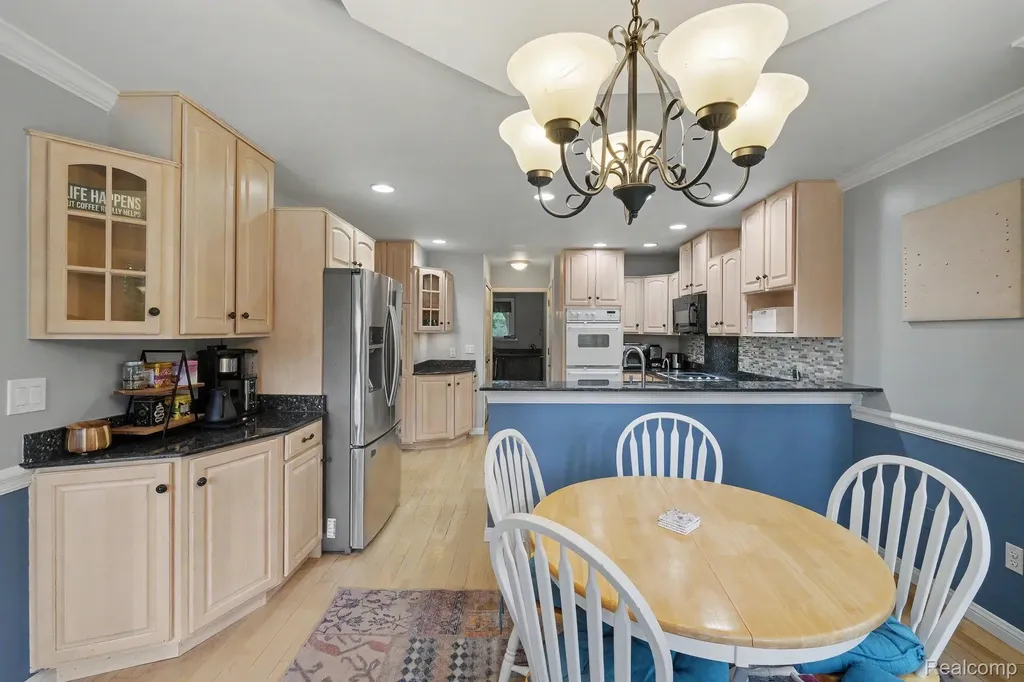 13445 Chateau Cove Drive Groveland Township MI 48442