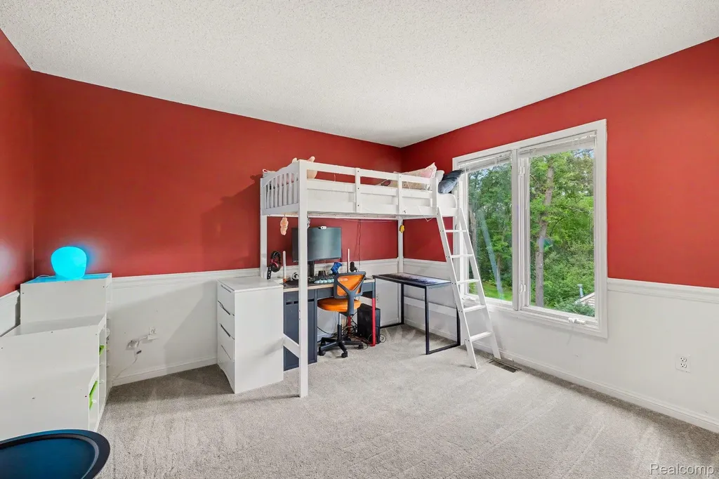 13445 Chateau Cove Drive Groveland Township MI 48442
