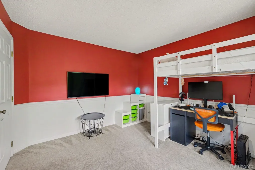 13445 Chateau Cove Drive Groveland Township MI 48442
