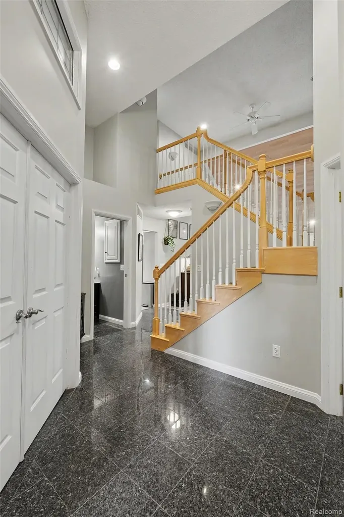 13445 Chateau Cove Drive Groveland Township MI 48442