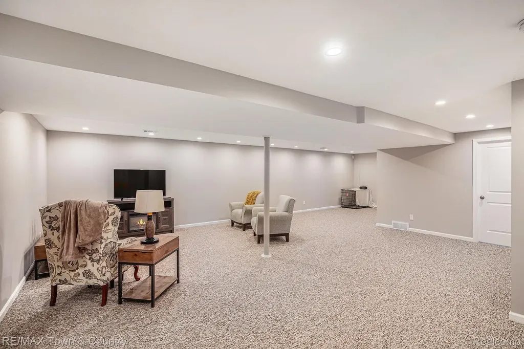 1535 Woodlake Lane Mundy Township MI 48439