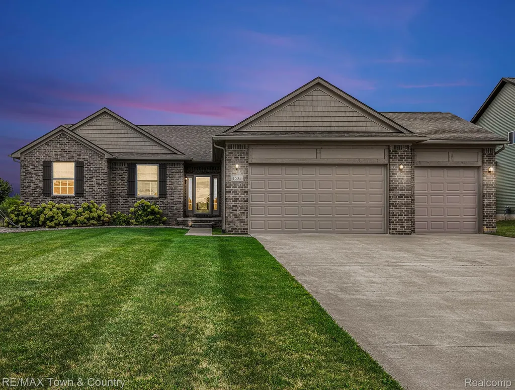 1535 Woodlake Lane Mundy Township MI 48439