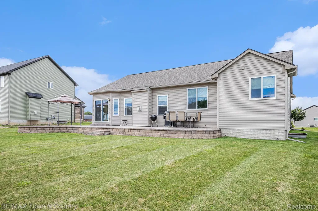 1535 Woodlake Lane Mundy Township MI 48439