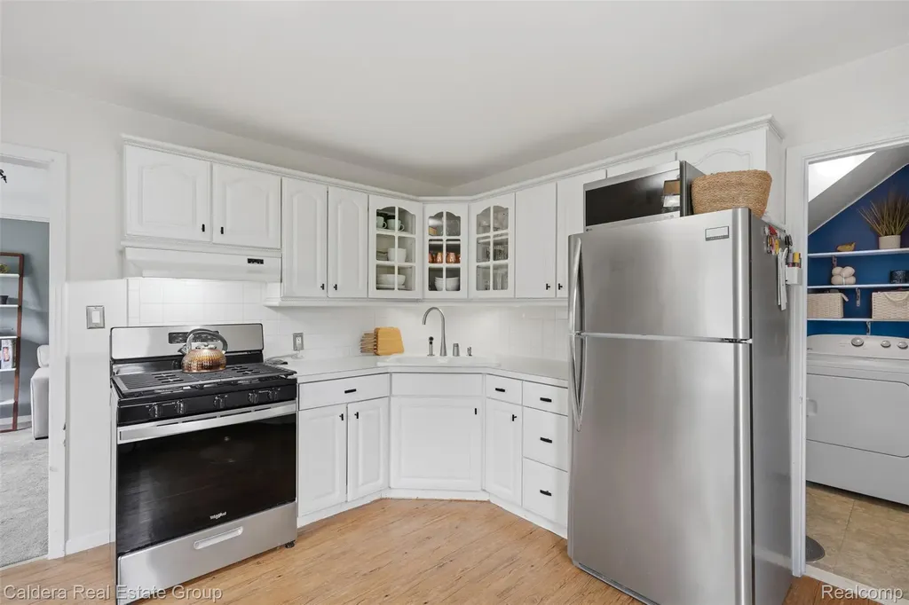 456 Allen Avenue Clawson City MI 48017