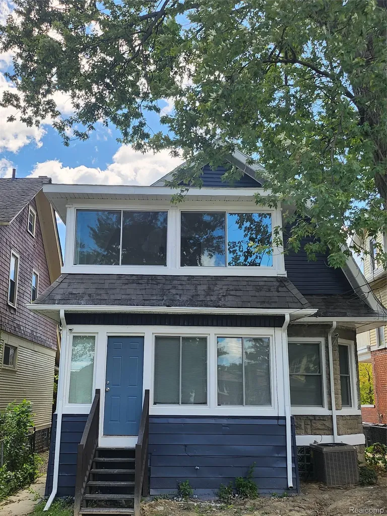 1174 Seward Street Detroit City MI 48202