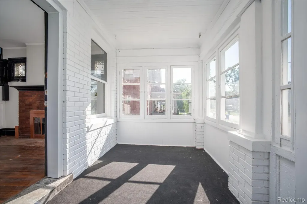 708 Webb Street Detroit City MI 48202