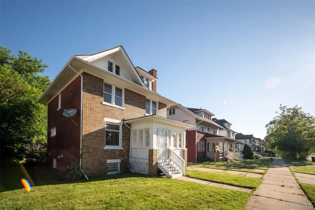 708 Webb Street Detroit City MI 48202