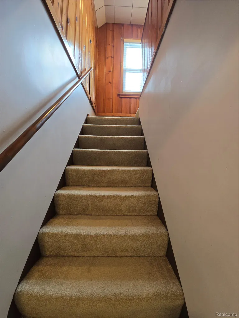 23776 Normandy Avenue Eastpointe City MI 48021