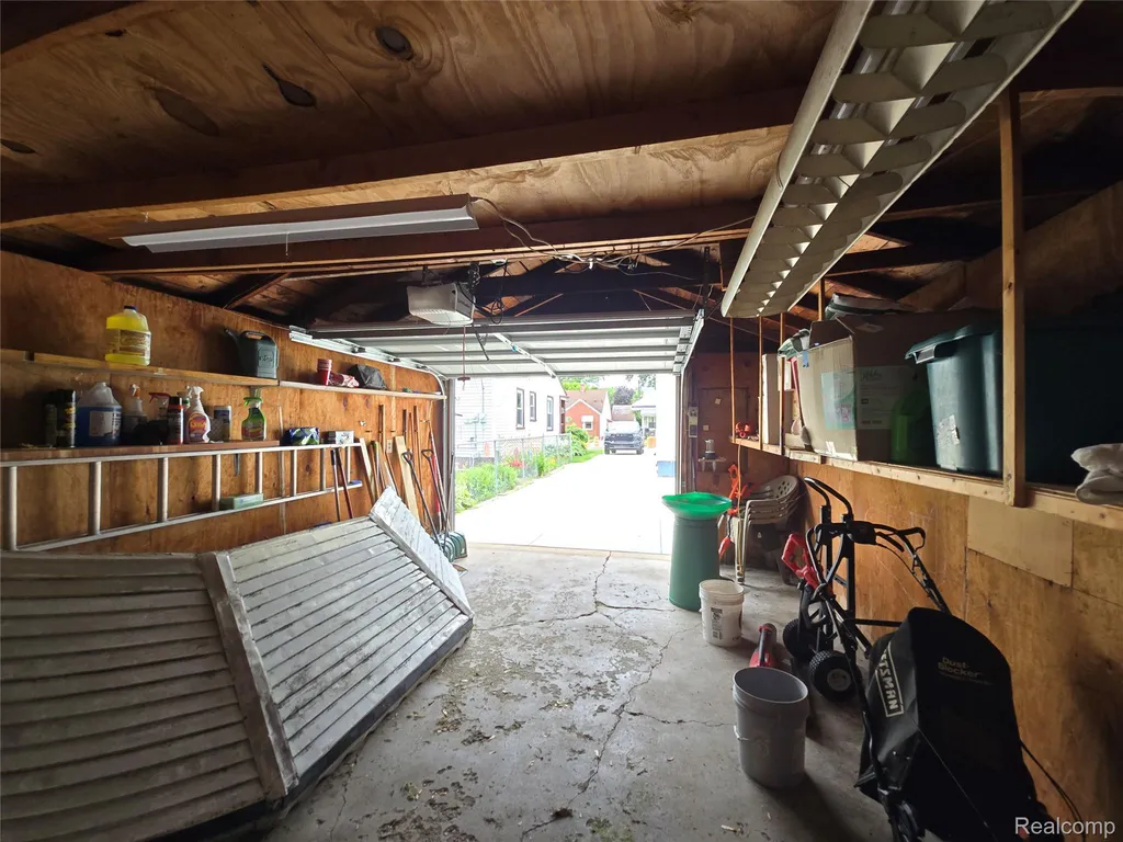 23776 Normandy Avenue Eastpointe City MI 48021