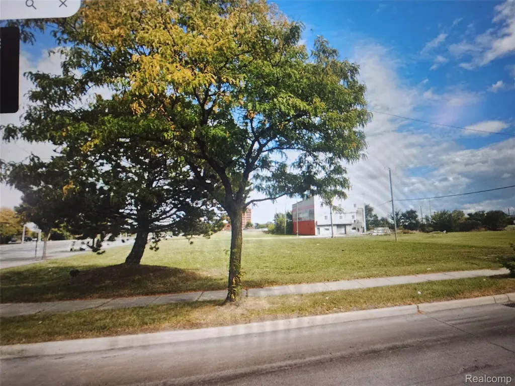 11400 E Jefferson Avenue Detroit City MI 48214