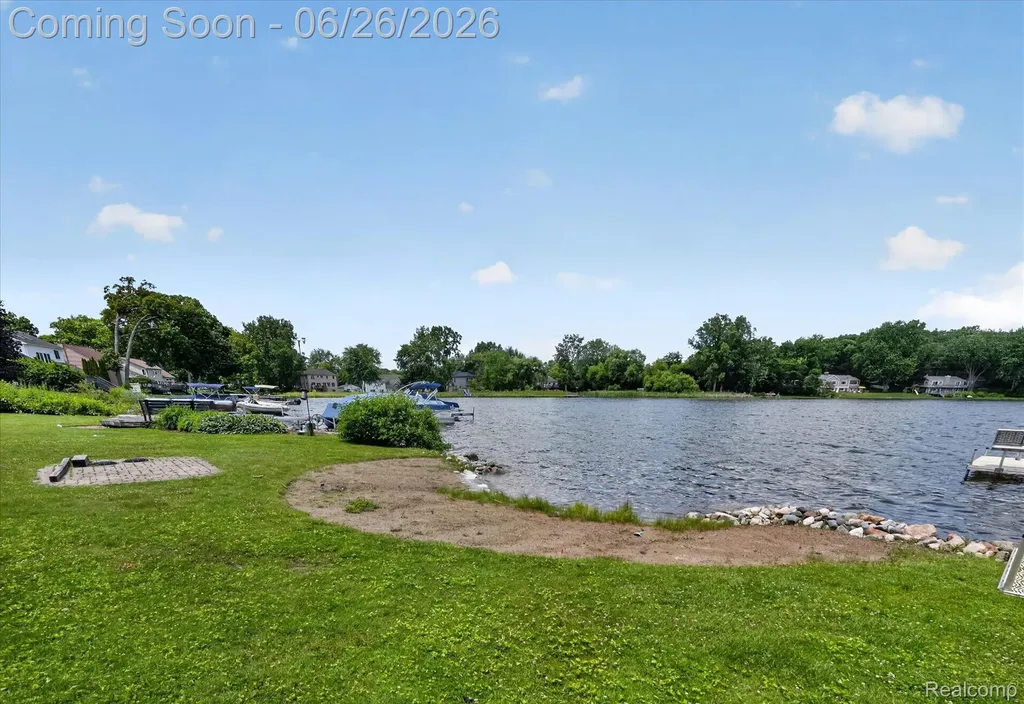 3478 Lexington Road Waterford Charter Township MI 48328