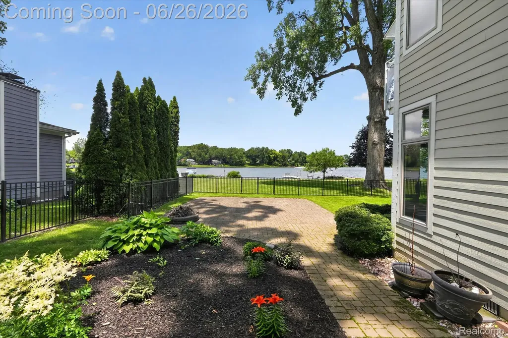 3478 Lexington Road Waterford Charter Township MI 48328